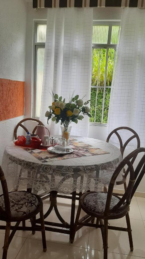 Bem Localizado Apartamento 2 Quartos Orla Rio Vermelho Ha 20 Min Da Barra-Ondina Internet Arcondicionado Salwador Zewnętrze zdjęcie